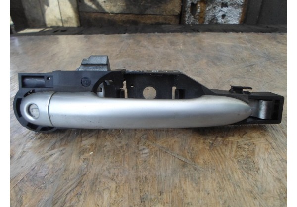 Ручка зовнішня лівої передньої дверки Renault Clio III, Modus, 8200226524, 7701475753, 8200288306 *